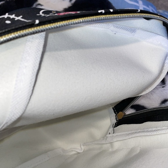 Hello Kitty Mini Backpack NWOT - Picture 6 of 6